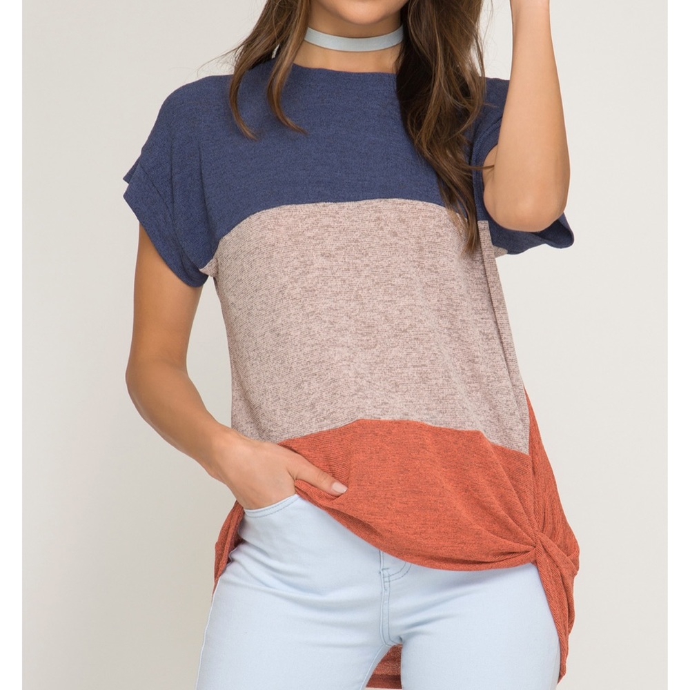 Color Block Top - Picture 2 of 2